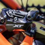 Load image into Gallery viewer, Shimano DEORE XT BR-M8120 Hydraulic Disc Brake 4-Piston Caliper
